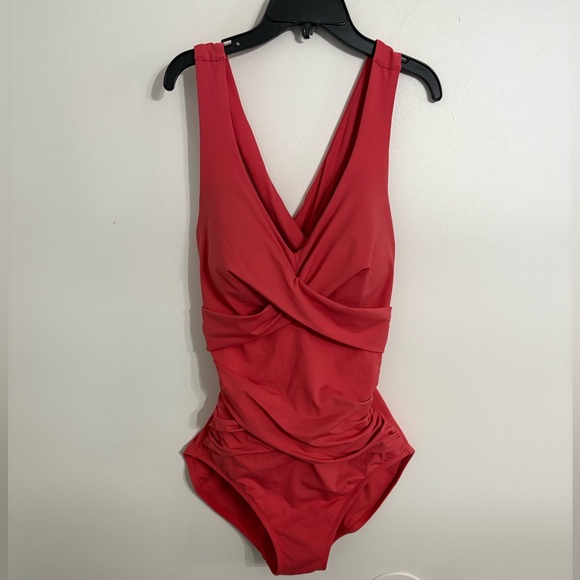 CALIA Women's Sculpt Wrapped One Piece Swimsuit with tummy control Size 12 - Picture 2 of 8